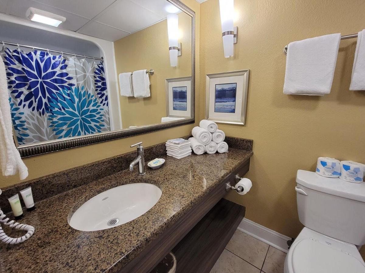 Ocean View King Suite With Modern Decor And Accents - Caravelle Resort 605 Sleeps 4 Guests Myrtle Beach Dış mekan fotoğraf
